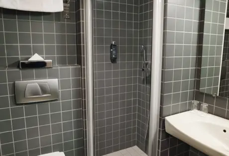 Hotel Reykjavík Centrum Deluxe Bathroom